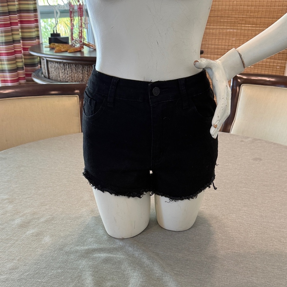 KanCan Black High-Rise Frayed Hem Denim Shorts